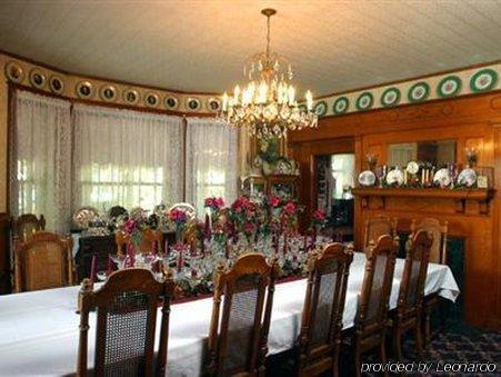 Oakenwald Terrace Hotel Chatfield Restoran gambar