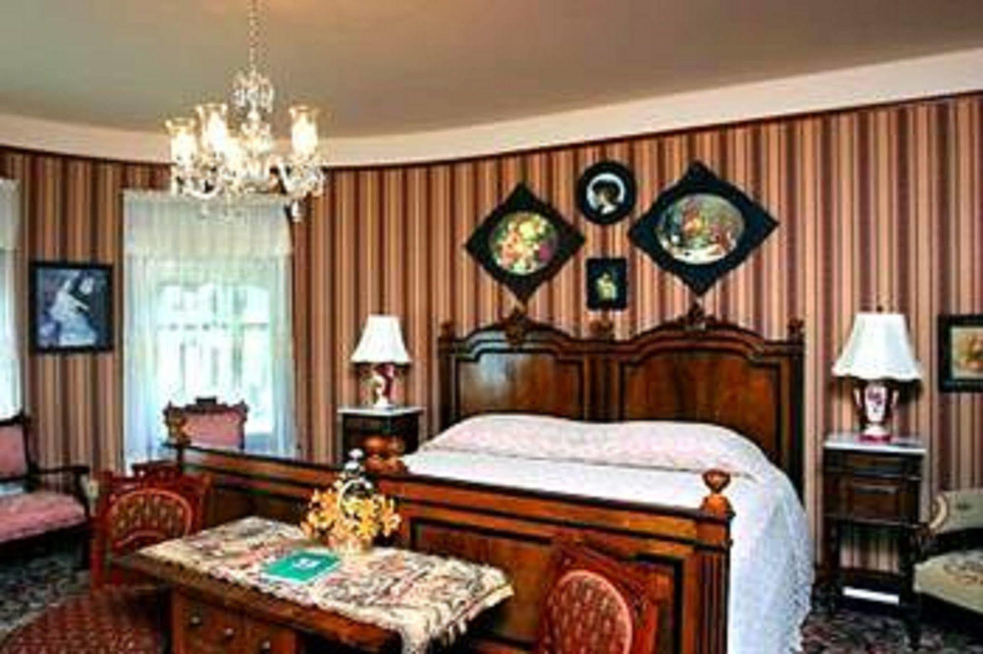 Oakenwald Terrace Hotel Chatfield Luaran gambar
